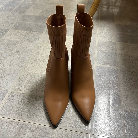 NWOB Open Edit Rafael Pointed Toe Booties - Picture 3 of 10